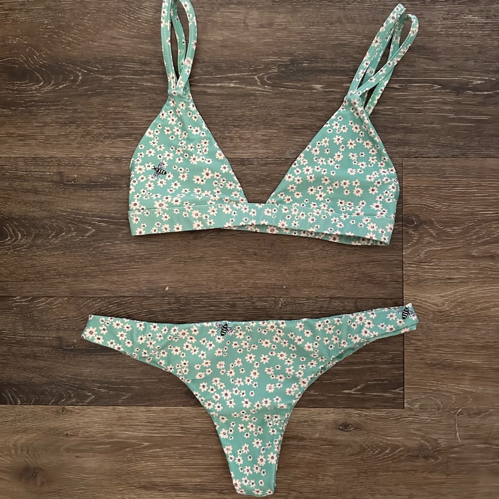 .Benoa Jaden bikini